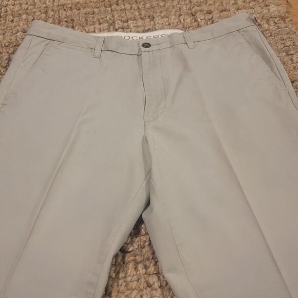 Dockers D3 Signature Khaki Classic Fit Flat Front No Iron Pant Excellent 38x32 - Picture 2 of 12